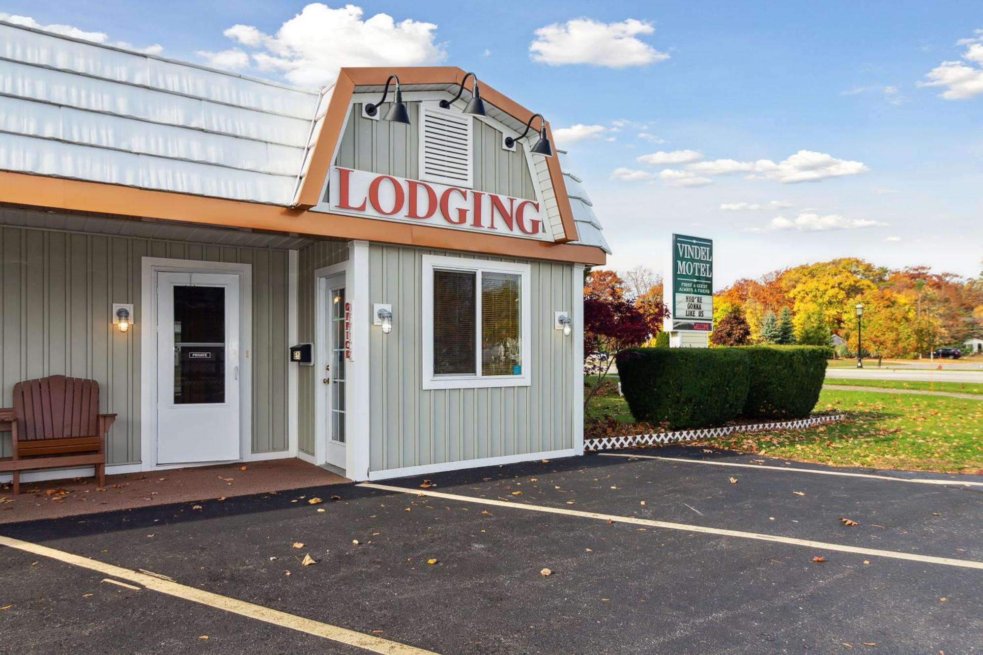 Vindel Motel 2*