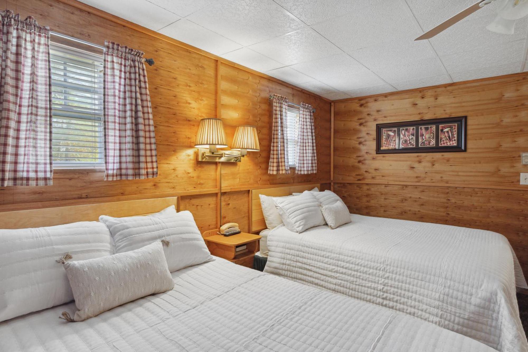 Vindel 2* Mackinaw City